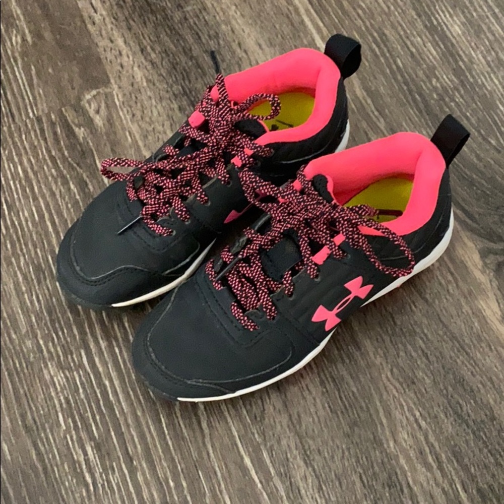 Girls Softball Cleats